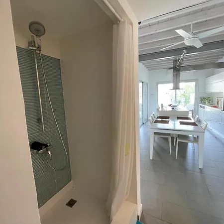 Century House וילה Nisou
